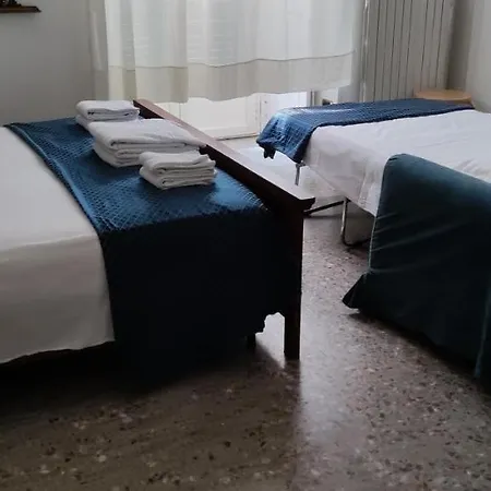 Nigna Oda ve Kahvaltı Napoli